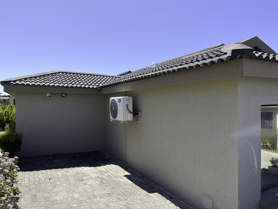 To Let 3 Bedroom Property for Rent in Seemeeu Park Western Cape